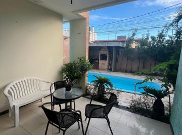 Casa de 4 quartos, Natal · Vende - Se Casa Duplex 3 Suítes Esquina Bairro Capim Macio