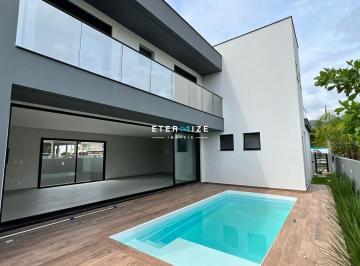 Casa · 214m² · 3 Quartos · 4 Vagas · Casa de Padrão Luxuoso Na Belissima Praia de Palmas/ Governador Celso Ramos