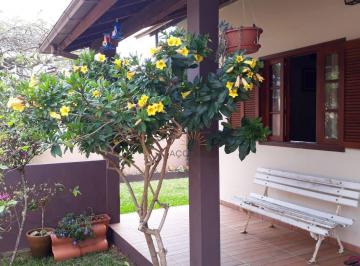 lmctv1lKFyw6eaCoaQHnwm0Et87fcDTo.jpg · Casa Com 4 Dormitórios À Venda, 225 m² por R$2.049.000 - Rio Tavares - Florianópolis/sc