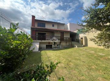 Casa de 4 quartos, Curitiba · Belíssima Residência Duplex No Bairro Tingui