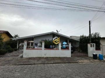 e763b1519af2767bd6e6519ad29cd3a6.jpg · Casa a Venda Em Tijucas - Sc