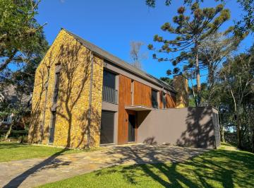 Casa · 300m² · 3 Quartos · 4 Vagas · Casa 3 Suítes a Venda No Condomínio Aspen Mountain Em Gramado