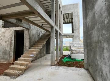 Casa · 218m² · 3 Quartos · 4 Vagas · Casa À Venda - No Jardim América