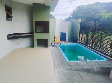 Casa · 101m² · 3 Quartos · 1 Vaga · Casa Geminada Em Centro, Bombinhas/sc
