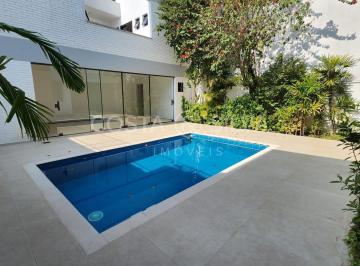 Casa · 317m² · 3 Quartos · 3 Vagas · Casa Inteiramente Reformada Com Piscina Ao Lado Do Parque Do Ibirapuera