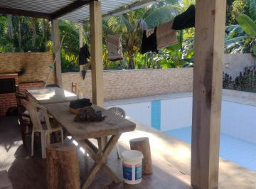 Casa de 3 quartos, Guapimirim · Casa Com Piscina E Churrasqueira No Inicio Da Serra de Teresópolis.