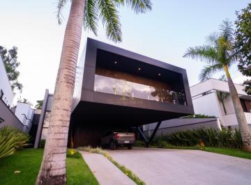 Foto 01 · Imperdível Oportunidade de Casa Em Condomínio Com 3 Suítes E Amplo Espaço No Parque Santa Márcia, Vo