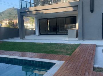 Casa de 5 quartos, Santana de Parnaíba · Casa de 388 m, 5 Suítes, 4 Vagas a Venda Em Alphaville
