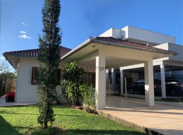 Casa · 126m² · 2 Quartos · 1 Vaga · Casa Em Alvenaria - Próximo Ao Centro