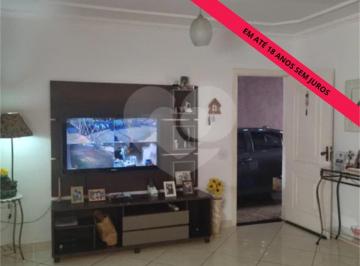 Área de Serviço · Casa a Venda No Bairro Perdizes Em Piracicaba - Sp.