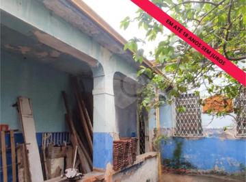 Área de Serviço · Casa Antiga a Venda No Bairro Central de Piracicaba