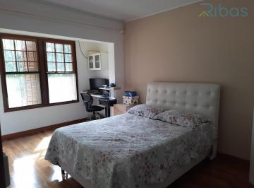 Casa · 311m² · 5 Quartos · 2 Vagas · Casa À Venda - Em Guacuri