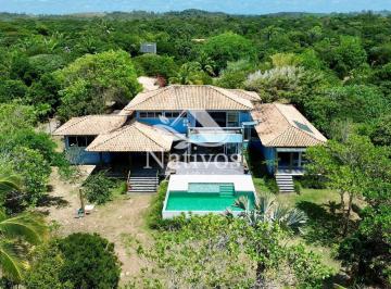 Casa · 600m² · 3 Quartos · 1 Vaga · Mansão Beira - Mar Na Praia Do Cassange: Um Refúgio de Luxo E Tranquilidade!