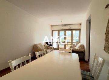 Apartamento · 70m² · 2 Quartos · 1 Vaga · Edifício Sorrento