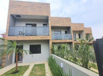 Casa · 90m² · 2 Quartos · 2 Vagas · Último Sobrado No Lago Tarumã - Amplo, Com 2 Dorm, Pátio Frente E Fundos, E Churrasqueira