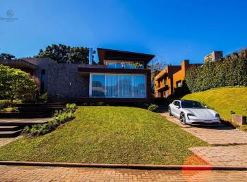 Casa · 490m² · 4 Quartos · 2 Vagas · Casa de 4 Dormitórios Sendo 3 Suítes a Venda No Condomínio Aspen Mountain Em Gramado.