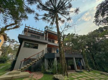 Casa · 568m² · 4 Quartos · 4 Vagas · Casa Em Condomínio de 4 Suítes a Venda Em Canela