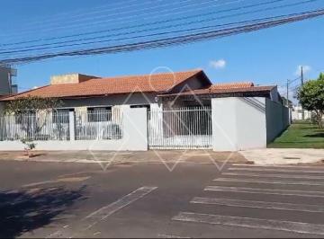Casa · 300m² · 4 Quartos · 4 Vagas · Casa 4dormitórios (1 Suite) 300 m² 4vagas, Com Piscina, Rolãndia.