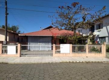 Notice: Undefined offset: 7 in /home/vivalisto/htdocs/vivalisto.com.br/src/flity/www2/__casamineira.php on line 547 · Casa Na Praia Em Penha, Santa Catarina, Lote 295 m, Edicula, 2 Vagas de Gar.
