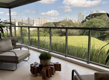 Apartamento · 293m² · 4 Quartos · Cobertura Com 4 Quartos E 2 Suítes À