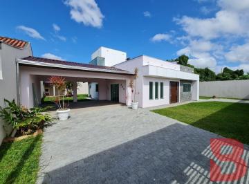 2022/04/cb164445157c8e6185fad687e14aa584.jpg · Excelente Casa Localizada No Bairro Cambiju - Contendo 04 Dormitórios (Sendo 03 Suítes), Apenas 160 Mt