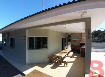 2022/09/05872cc6d510ab064503f33222ceed16.jpg · Casa Em Alvenaria Com Piscina Medindo 140,00 m² - Contendo 03 Quartos (Sendo 01 Suíte)