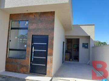 2023/01/f8d453164124d75e243f2fe17b841210.jpg · Ótima Casa Na Praia de Itapoá, Com 3 Quartos, Sendo 01 Suíte, Próximo Ao Mar, Escolas E Comércios.