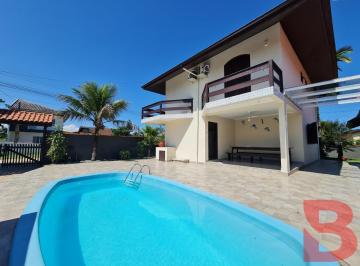 Foto 10 · Residencia de 5 Quartos (01 Suíte), Piscina, Amplo Terreno Com 750 m², Proximo a Praia.