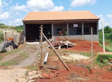 Rural · 180m² · 1 Quarto · 2 Vagas · Chacara Com Terreno Espaçoso Em Mandaguaçu