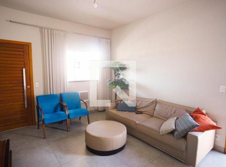 Casa À Venda - Rio Branco, 3 Quartos, 235 m² - Belo Horizonte