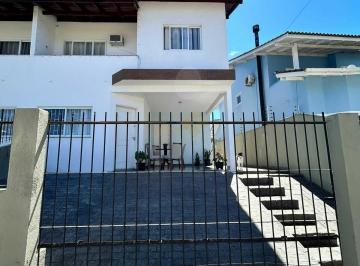 Casa · 125m² · 3 Quartos · 2 Vagas · Casa Geminada 03 Dorm. Em Santa Monica Florianopolis Sc