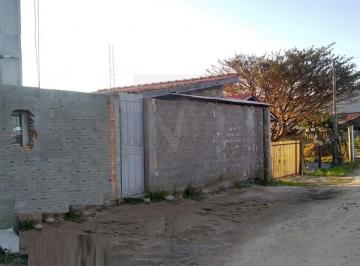 Casa · 45m² · 2 Quartos · Casa À Venda No Bairro Vila Nova - Imbituba/sc