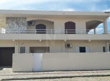 Casa · 450m² · 6 Quartos · 1 Vaga · Casa Alto Padrão