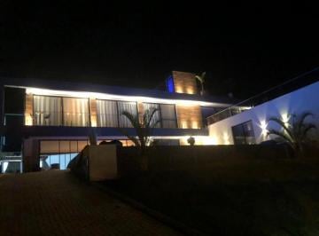 Casa · 600m² · 4 Quartos · 1 Vaga · Casa Para Alugar No Bairro Centro - Joanópolis/sp