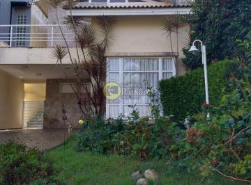 Casa · 300m² · 4 Quartos · 2 Vagas · Casa Com 4 Quartos, Aruã, Mogi Das Cruzes - R$1.55 Mi, Cod: