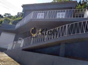 Casa · 85m² · 2 Quartos · 3 Vagas · Casa de 2 Qts Próximo a Faculdade de Medicina!