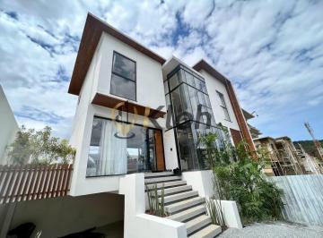 Casa · 224m² · 3 Quartos · 4 Vagas · Summit Valparaiso. Linda Casa Mobiliada E Decorada por Arquiteto
