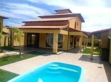 Área de Serviço · Casa de Condomínio Com 4 Quartos À Venda - Caravelas