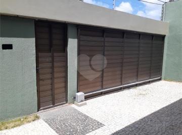 Área de Serviço · Casa À Venda - Em Meireles