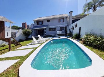 Casa · 210m² · 3 Quartos · 4 Vagas · Casa À Venda No Bairro Mauá - Novo Hamburgo/rs