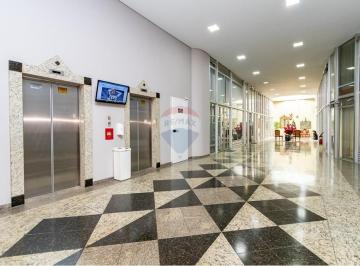 Comercial · 52m² · Excelente Sala Comercial À Venda No Centro!