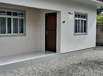 Casa · 80m² · 3 Quartos · 2 Vagas · Casa Com 03 Dormitórios Próximo a Praia Grande Em Gov. Celso Ramos - Sc