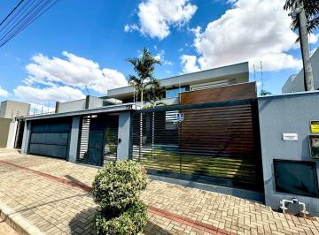 Casa · 213m² · 3 Quartos · 4 Vagas · Casa Averbada No Bairro Vila Romana