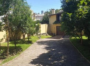 Casa · 260m² · 4 Quartos · 2 Vagas · Casa Com Lareira E Pé Direito Duplo Em Nossa Senhora de Lourdes, Caxias Do Sul.