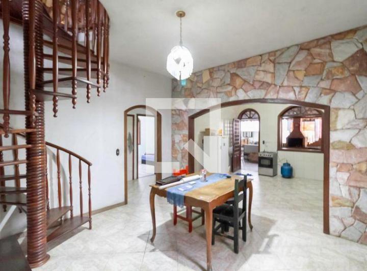 Casa À Venda - Nacional, 3 Quartos, 324 m² - Contagem