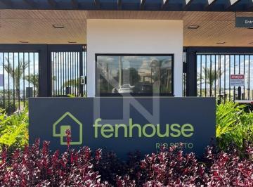 Foto 01 · Casa Condomínio Fenhouse