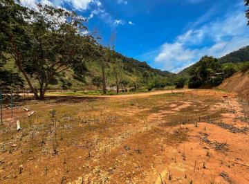 Terreno · 20000m² · Terreno Com Platô Gigante, Fácil Acesso E Muita Natureza (Estilo Condomínio Fechado)