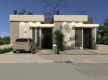 Casa · 63m² · 2 Quartos · 1 Vaga · Seu Refúgio Perfeito Na Encosta Do Sol – Casa Com Amplo Pátio E Churrasqueira