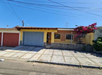 Foto 01 · Casa Com 3 Dormitórios Para Alugar por R$2.300,00/mês - Agenor de Lima - Guaxupé/mg