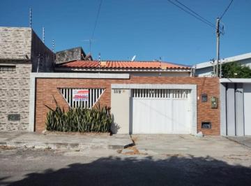Casa de 4 quartos, Aracaju · Vendo Excelente Casa No Luzia de 4/4, 3 Suítes, Lageada